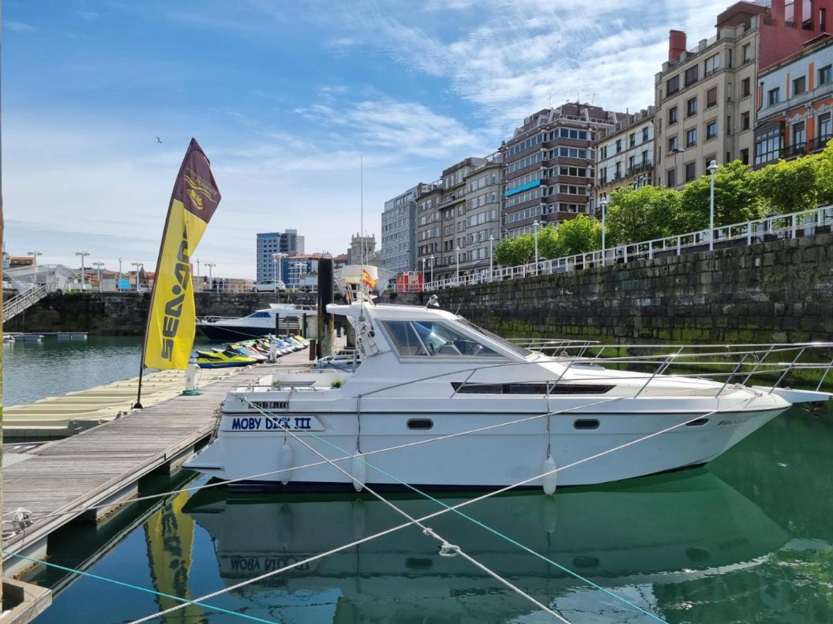 Отель Experiencia En El Mar Gijon M Экстерьер фото